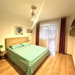 Gilbert\'S Bright & Cozy Apartment Near City Center